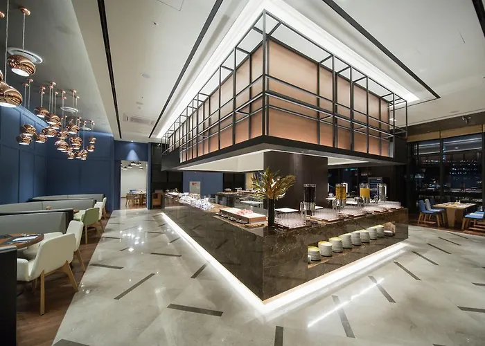 Novotel Ambassador Yongsan Отель