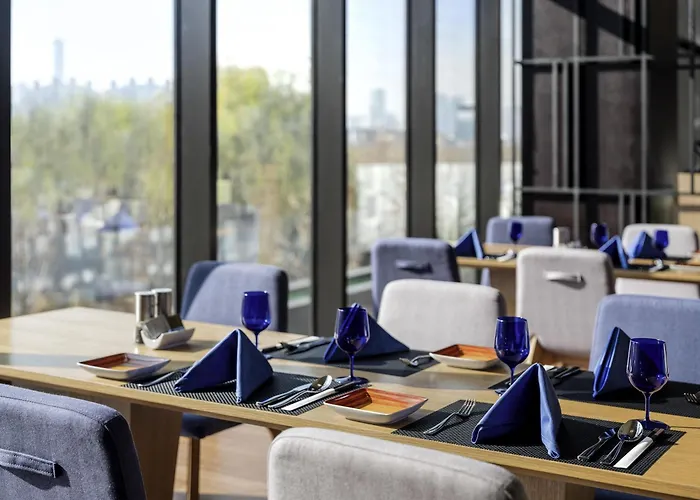 Отель Novotel Ambassador Yongsan 5*