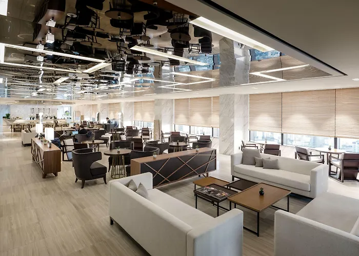 Отель Novotel Ambassador Yongsan